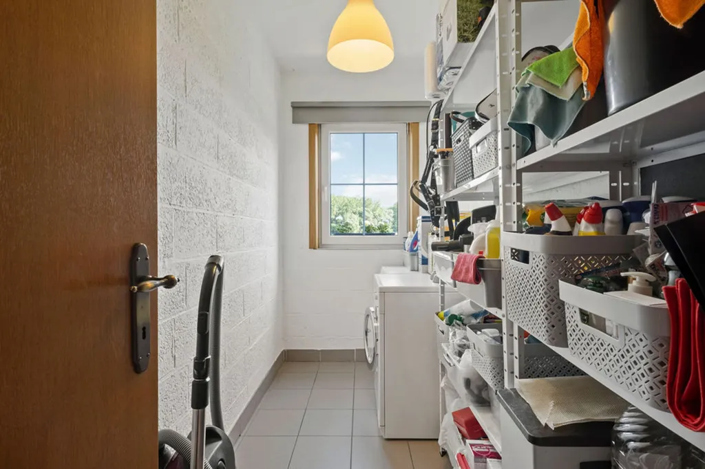 Lavanderia - House with Open Views in Merchtem