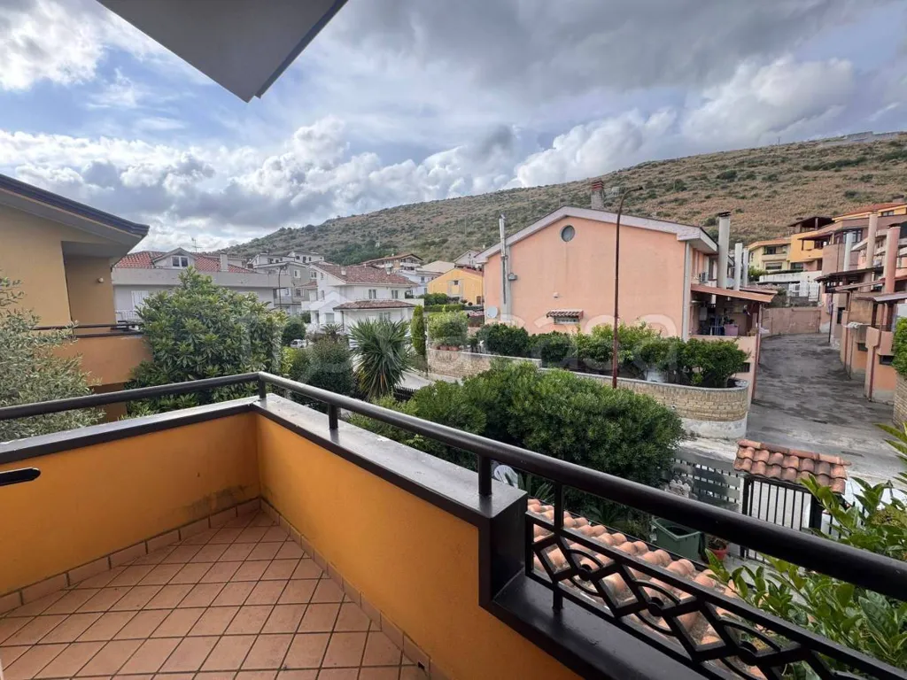 Balcon - Villa with Private Garden in Vitulazio