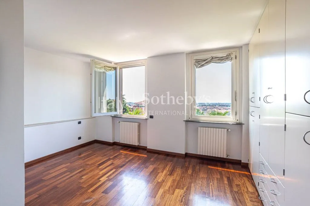 Toad - Detached House with Green Views in Bergamo