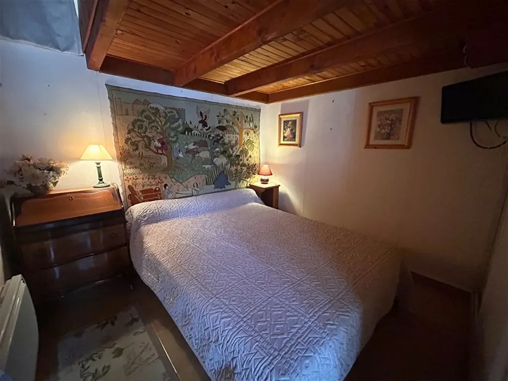 Bedrooms - Charming 5-Piece House in Ronce-les-Bains