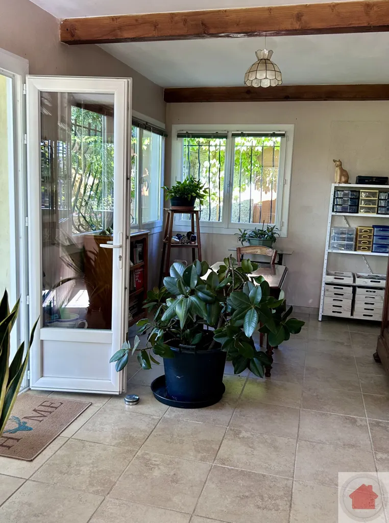 Terrasse - Maison avec Jardin et Garage à Saint-Loubès