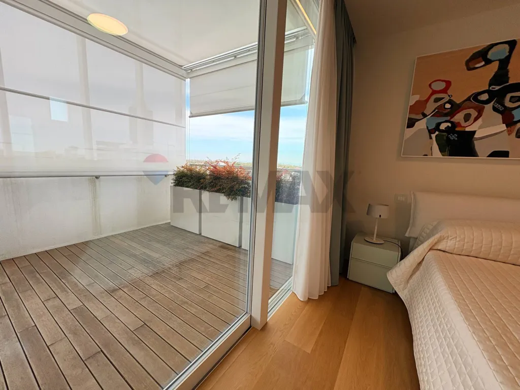 Magamistoad - Attic with Pool in Central Jesolo