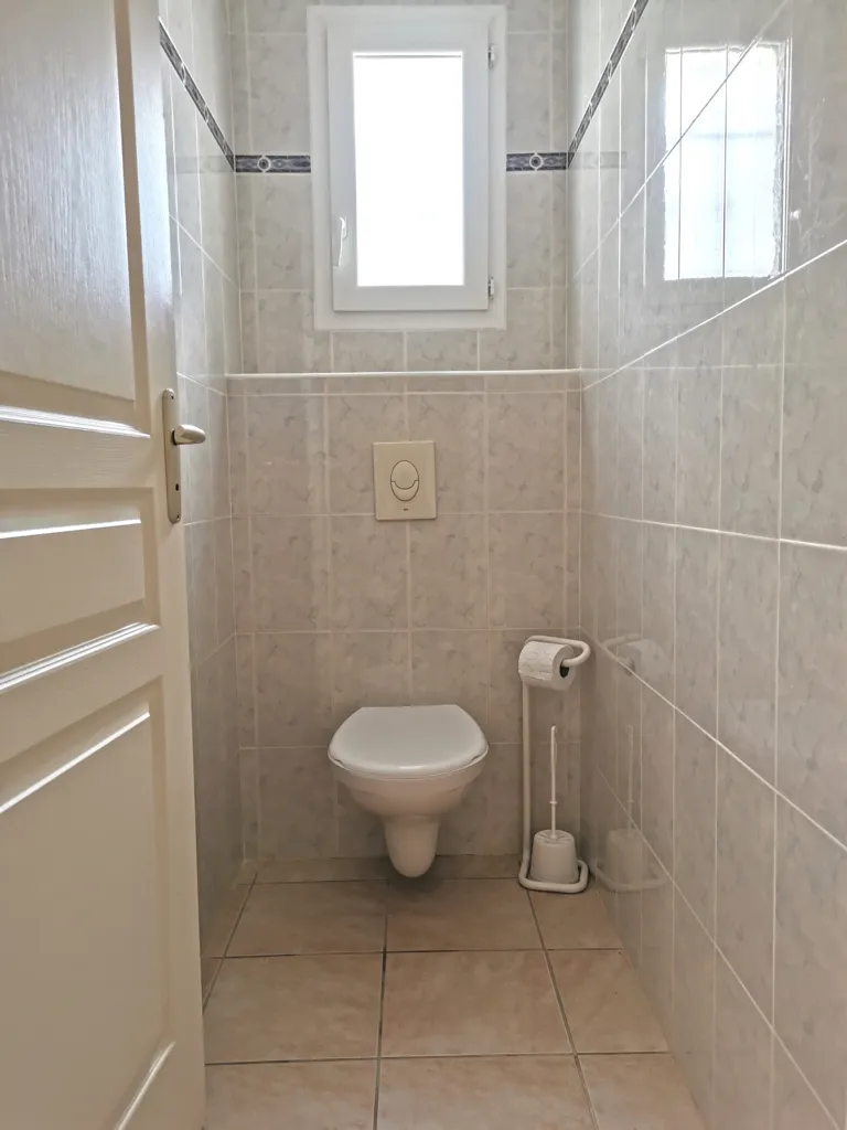 Salles de bain - Propriété avec 4 Gîtes et Piscine à Béziers