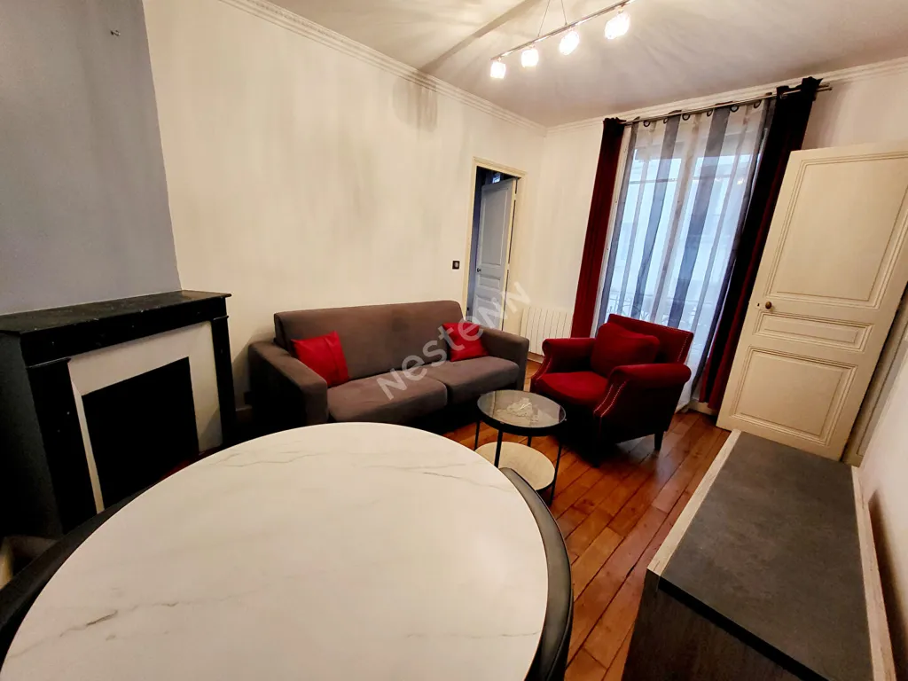 Séjour - Appartement Meublé 3 Pièces Centre Puteaux