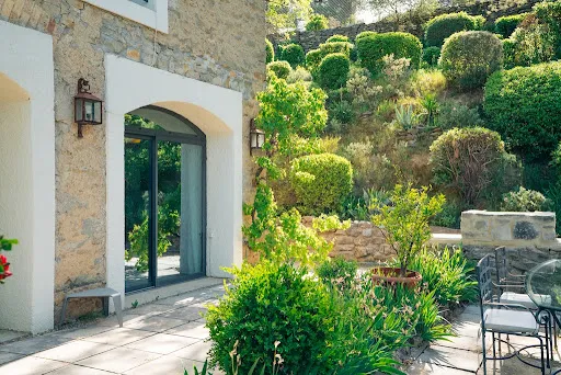 Terrass - Restored Winemaker's Home with Pool in Azillanet