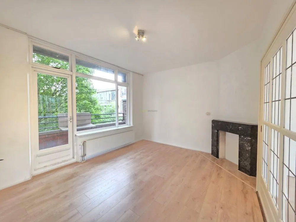 4-toaline korter asukohas Rotterdam