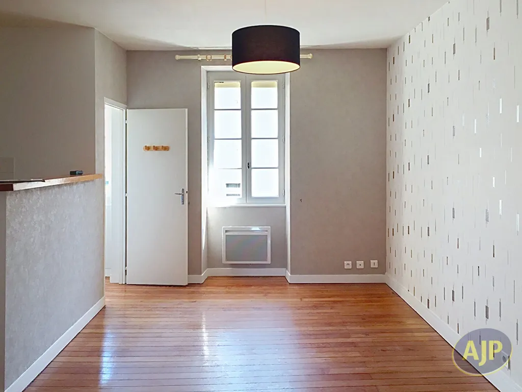 Toad - 2-Bedroom Apartment in La Roche-sur-Yon