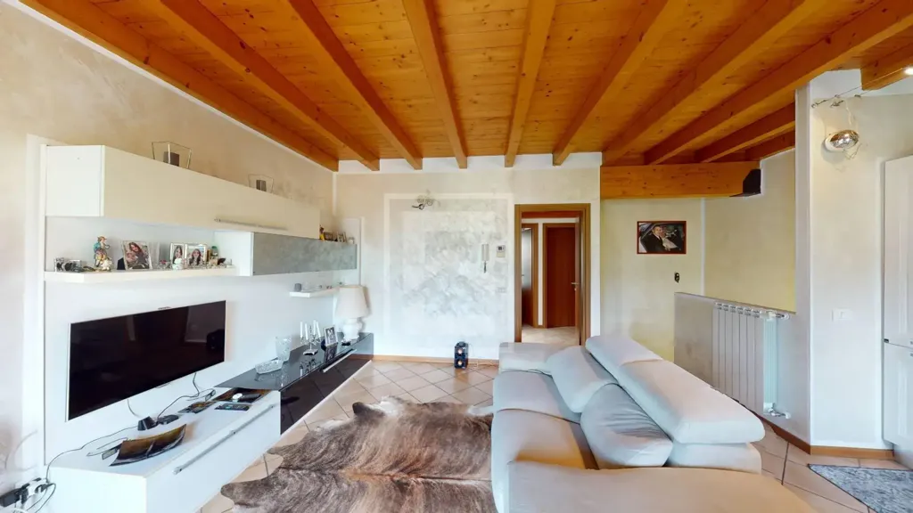 Séjour - Terraced Villa with Garden in Gavardo