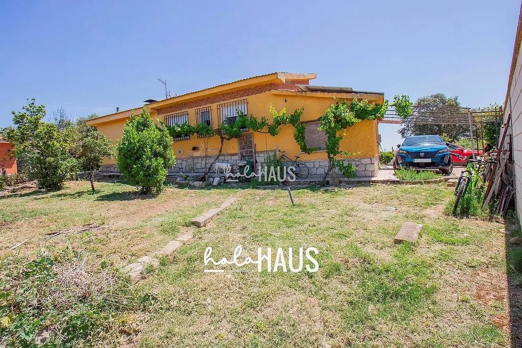 Exterior - Chalet with Pool and Terrace in Calalberche