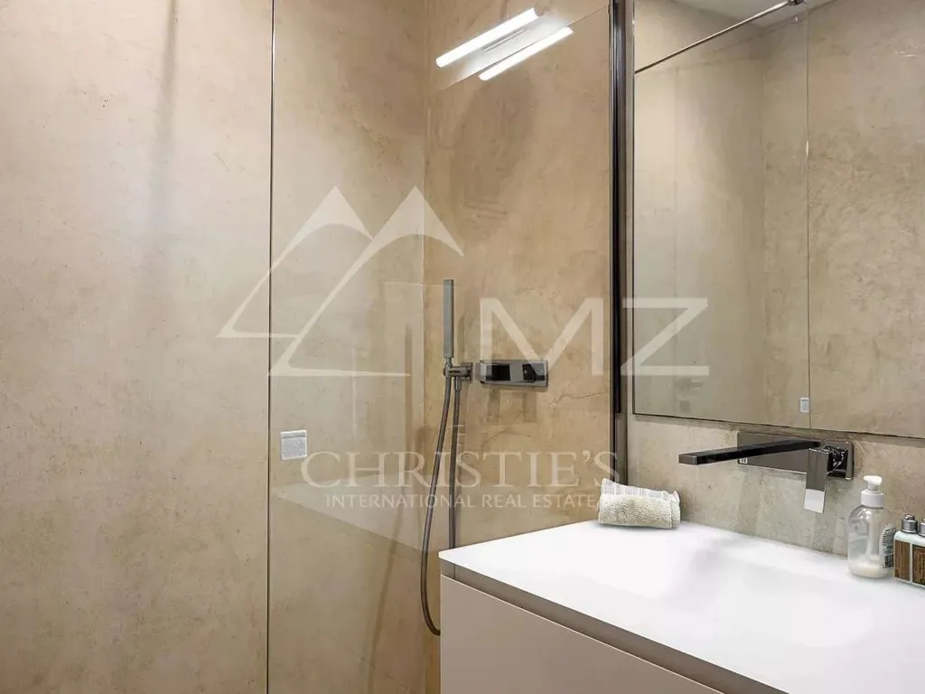 Salles de bain - Villa Moderne avec Vue Mer près de Monaco