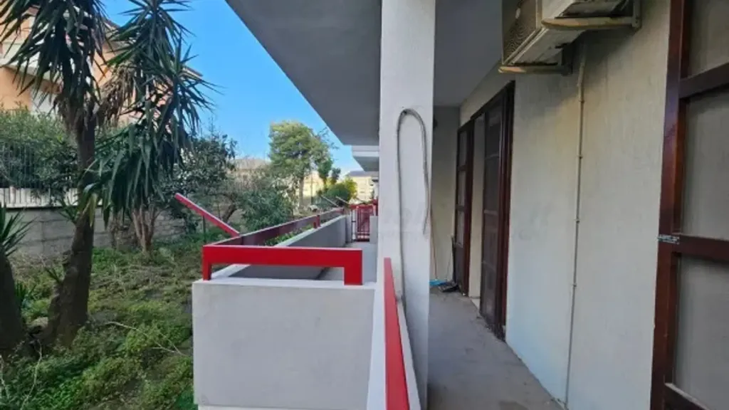 Rõdu - Rustic-Style Apartment with Garden in Vasto