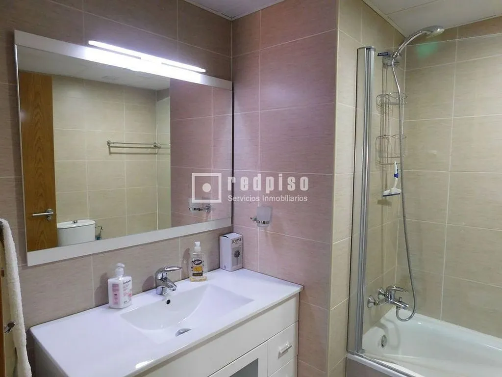 Vannitoad - Apartment with Terrace and Pool in Butarque