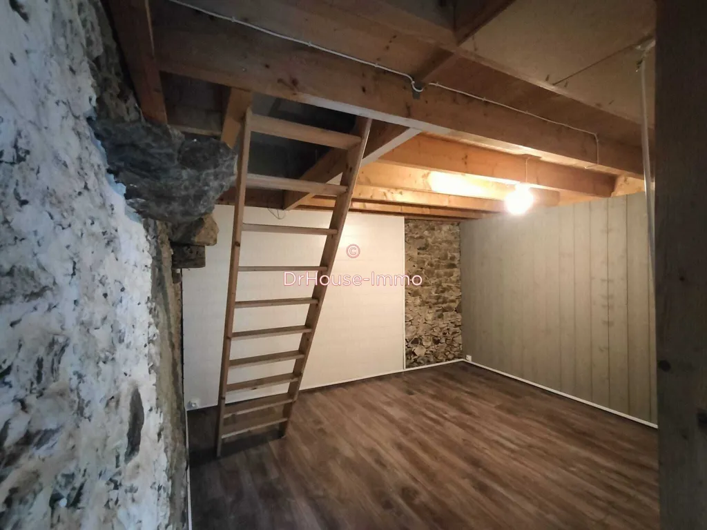 Rooms - Stone House with Garden in Corcoué-sur-Logne Centre