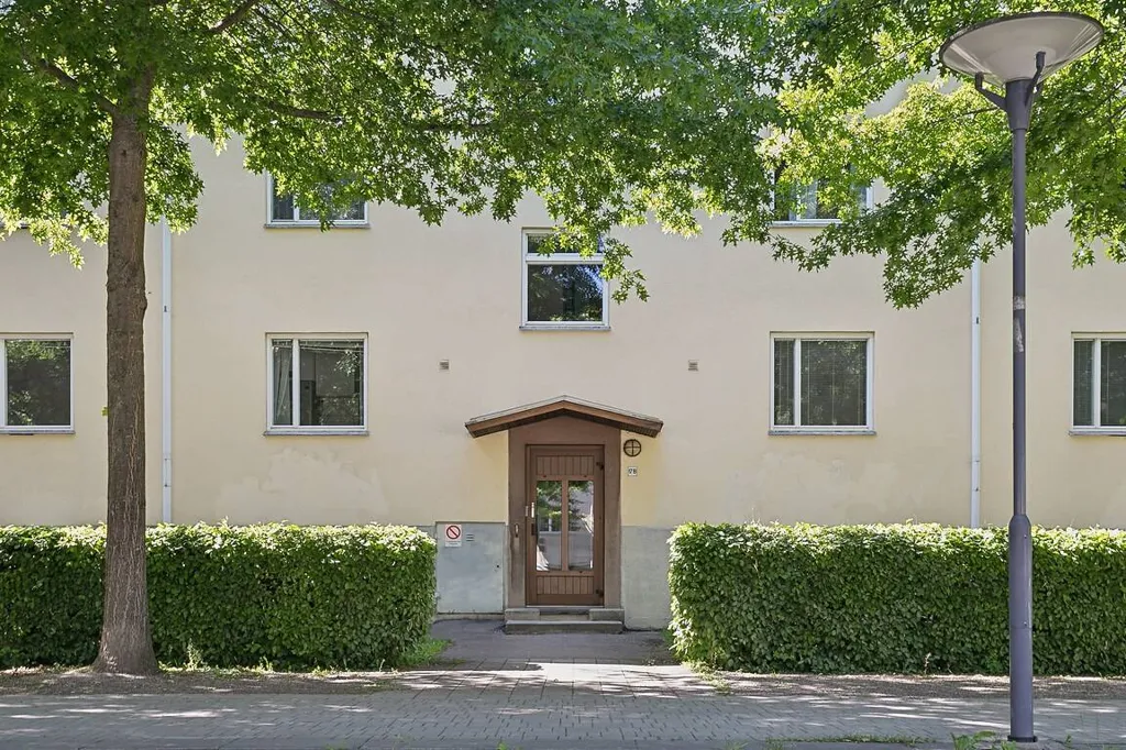 Välivaade - Modern Flat with Large Balcony in Eskilstuna