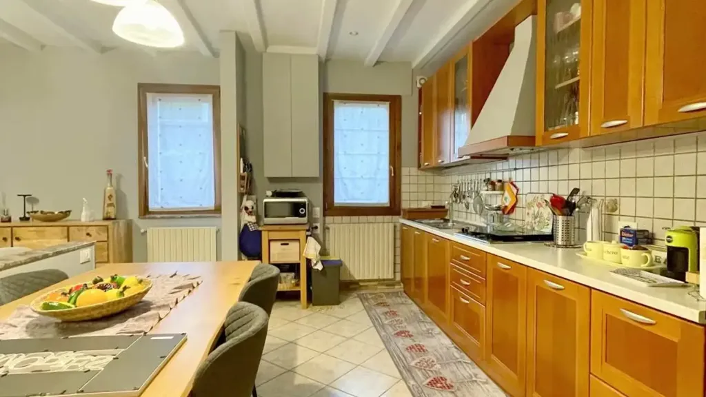 Cuisine - Elegant Semi-detached House in Borgo Virgilio