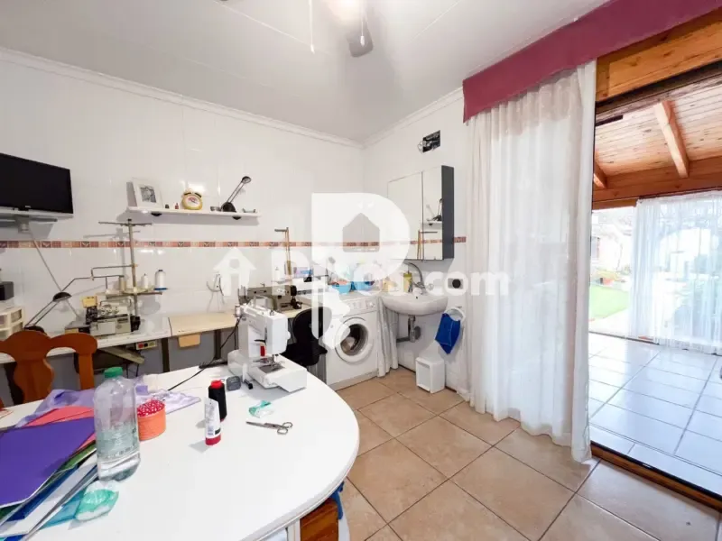 Buanderie - Chalet with Jacuzzi in Vallirana