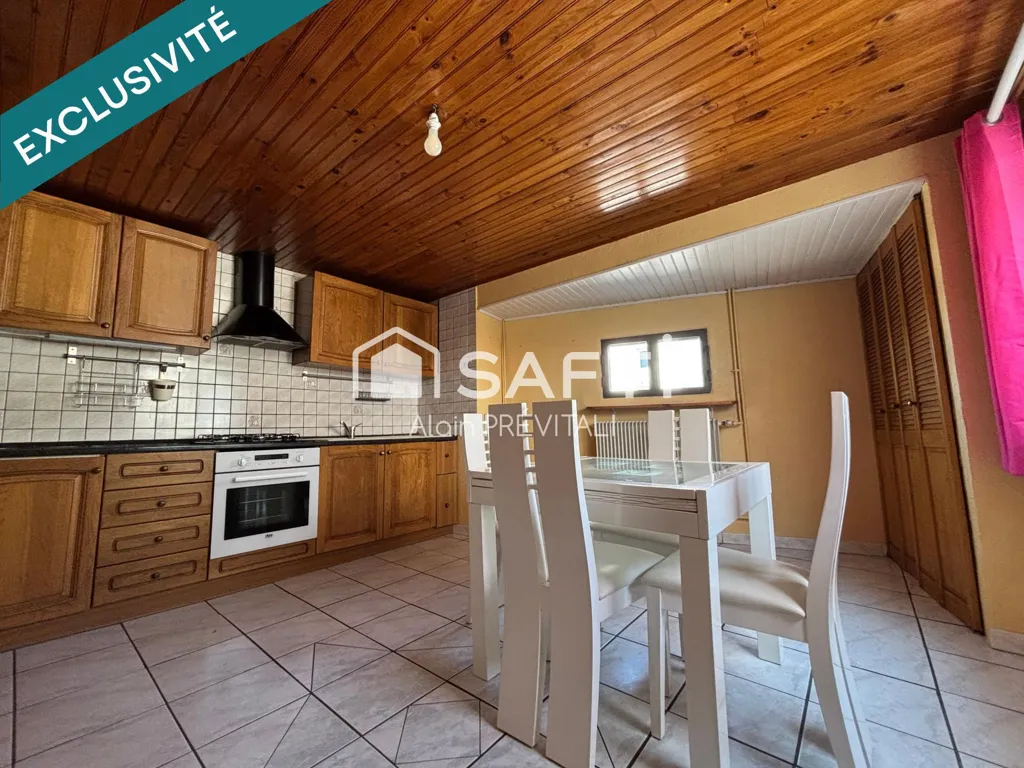 Cucina - House with Garden in Oyonnax