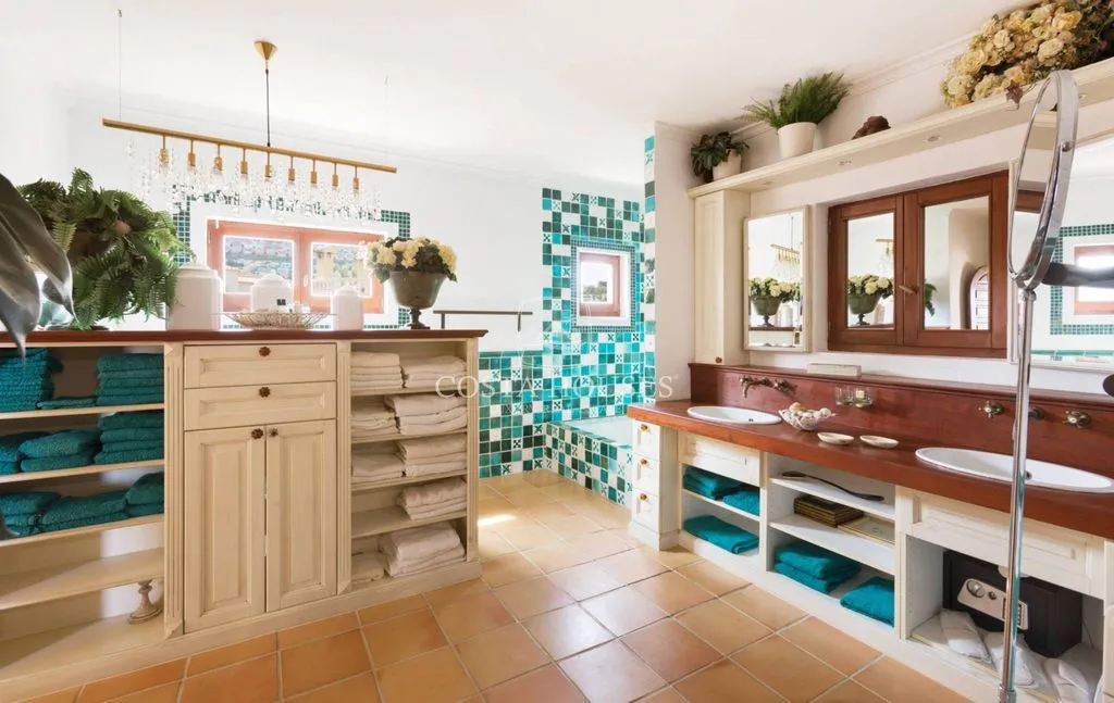 Vannitoad - Luxury Villa with Sea View in Benitachell