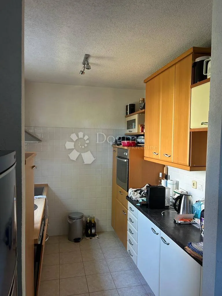 Cuisine - Spacious Family House with Multiple Terraces in Valbandon