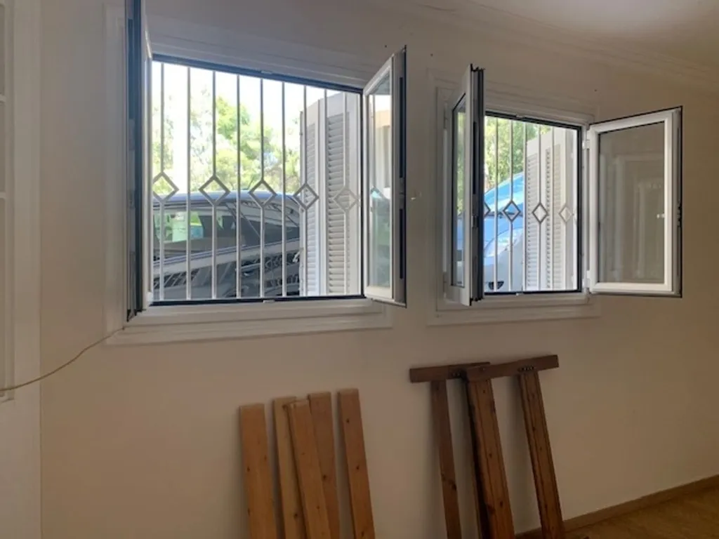 Pièces - Renovated Apartment with Mountain View in Philopappou