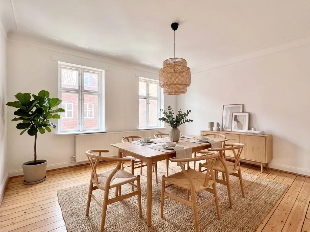Salle à manger - 4-Bedroom Apartment with Central Location in Aalborg