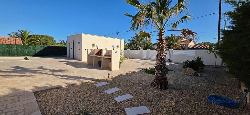 Välivaade - Modern Villa with Pool in L'Ametlla de Mar