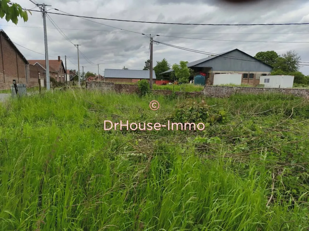 Aed - Buildable Plot with 16m Facade in Avricourt