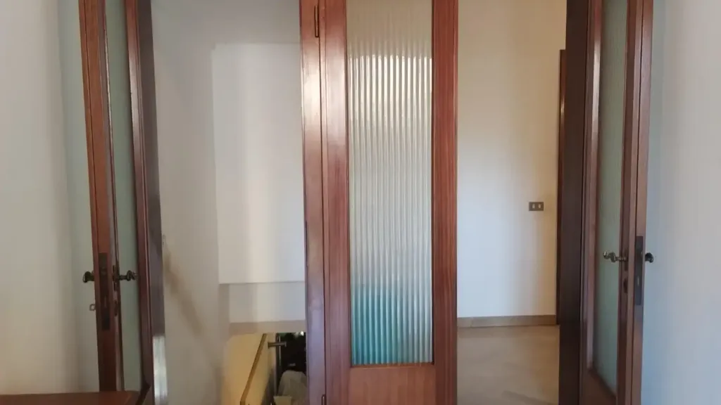 Esik - Elegant Apartment with Terrace in Empoli