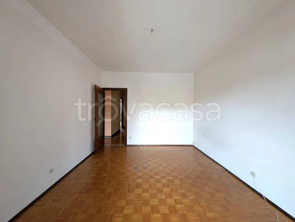 Toad - Apartment with Double Exposure in Boves