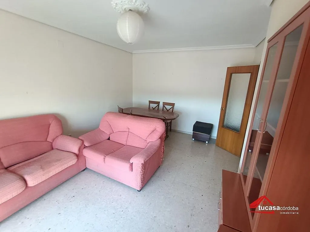 Elutuba - 3-Bedroom Apartment with Terrace in Fuensanta