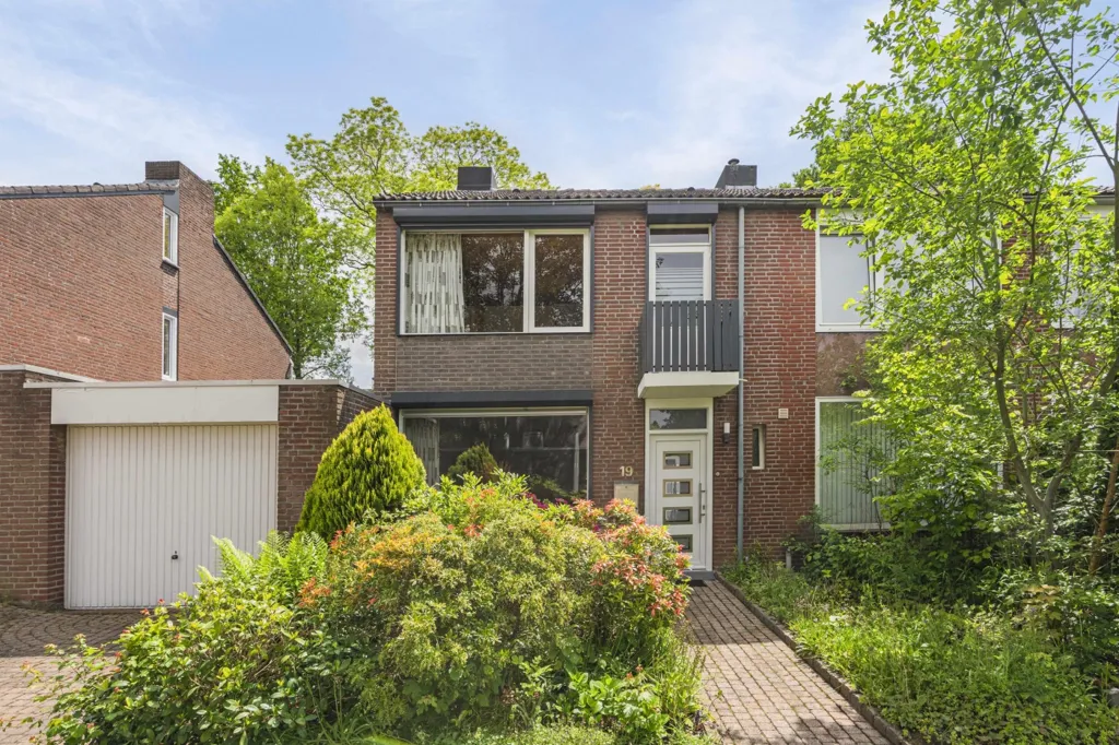 Exterior - Two-Storey House with Garden in Landgraaf