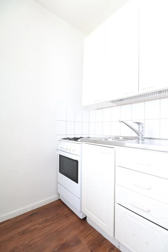 Köök - Bright Studio Flat with Balcony in Ullanlinna, Helsinki