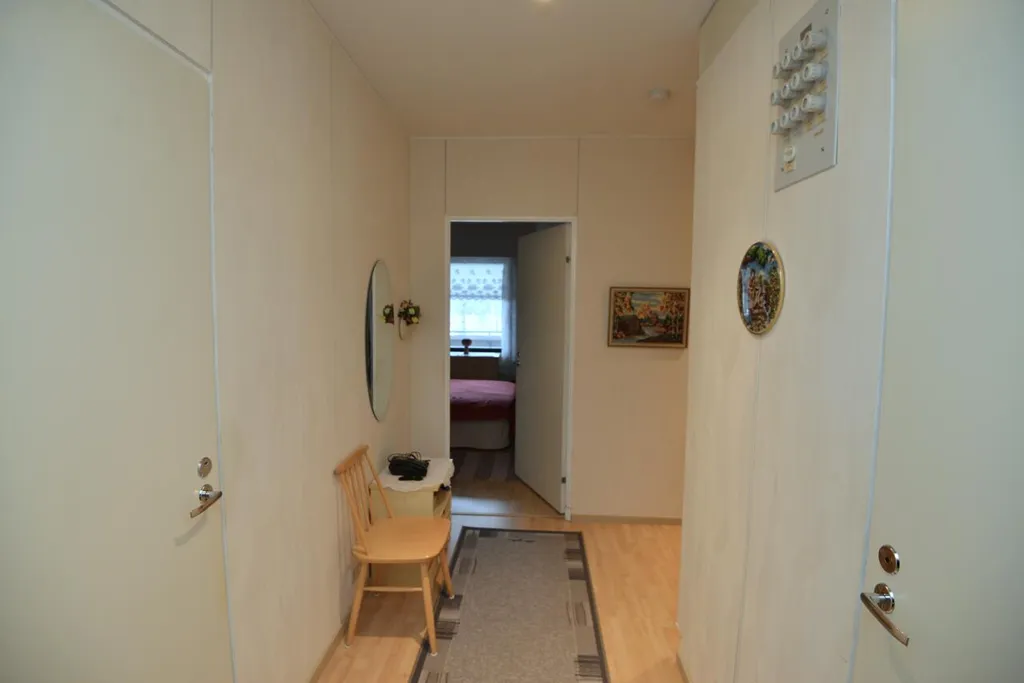 hallway_entrance