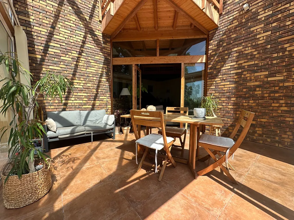 Terrazza - Architectural House with Garden in Verrières-le-Buisson