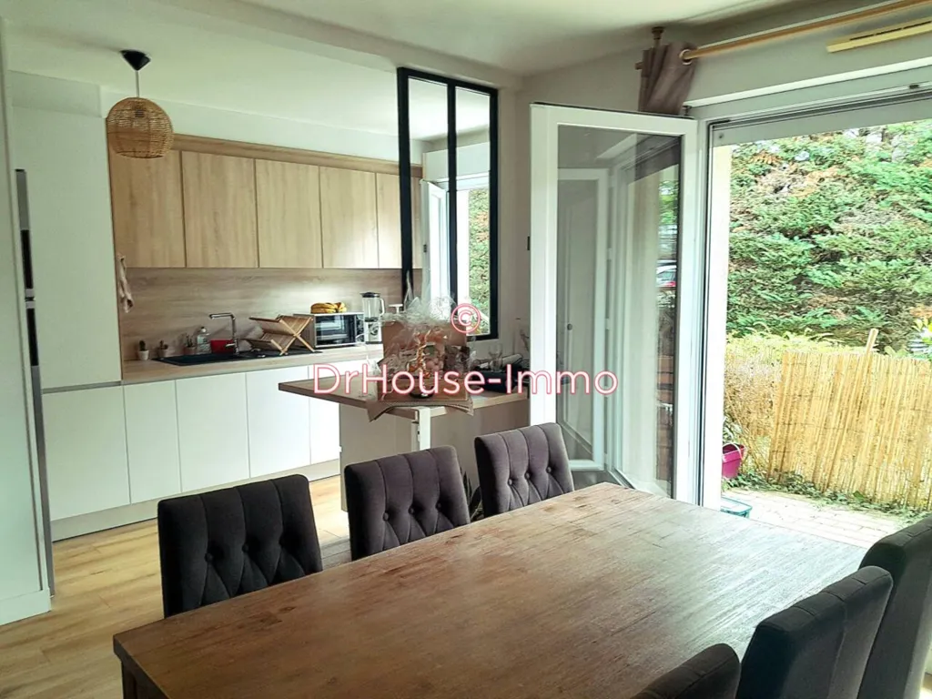 Salle à manger - Appartement Lumineux avec Balcon à Angers