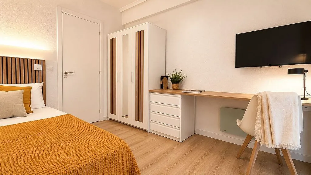 Chambres - 3-Bed Apartment with Lift in Eixample