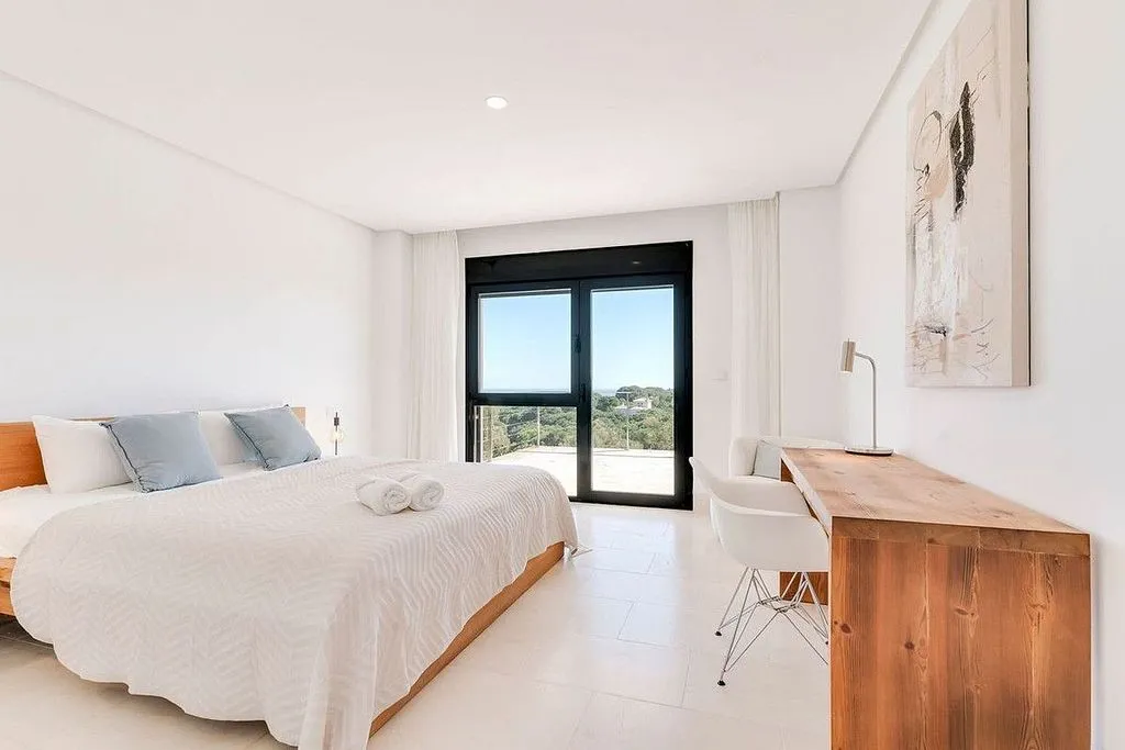 Bedrooms - Chalet with Pool and Terrace in Sotogrande