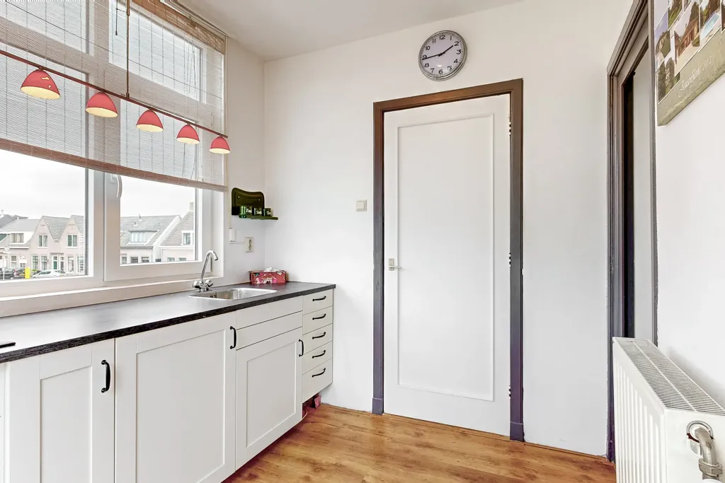 Cuisine - Modernised 1930s House with Garden in Leiderdorp