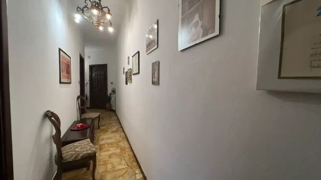 Entrée - Central Apartment with Terrace in Acqui Terme