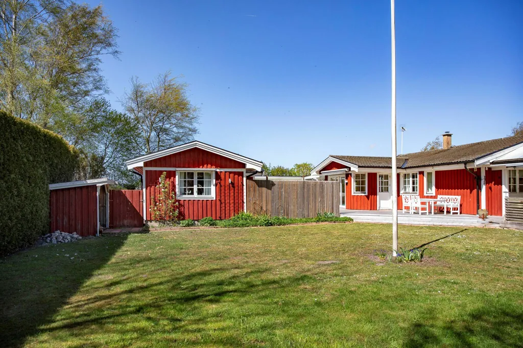 Jardin - Villa with Pool and Sea View in Beddingestrand