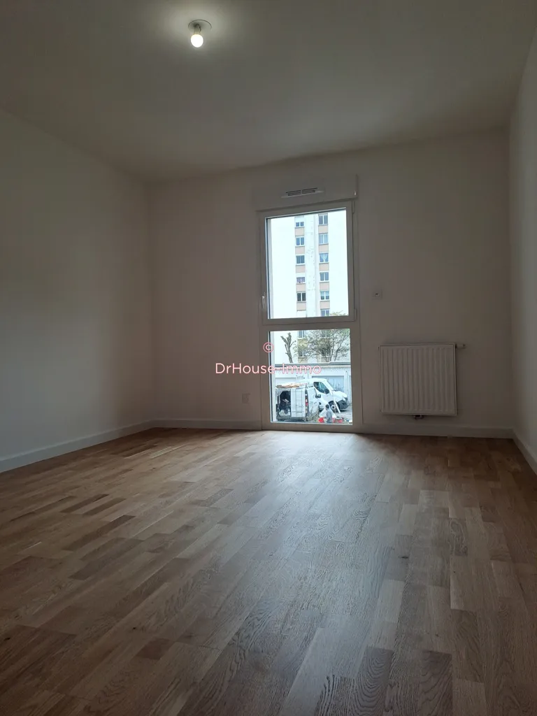 Toad - Flat with Terrace in La Riche
