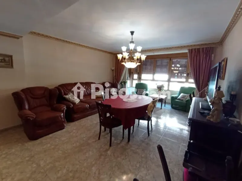Söögituba - Ground Floor Flat with Balcony in San Marcelino