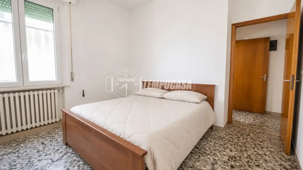Bedrooms - Apartment with Balcony and Private Garden in Montecosaro
