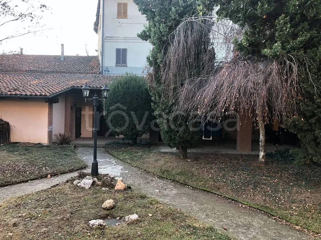 Garden - Historic Villa with Panoramic View in Costigliole Saluzzo