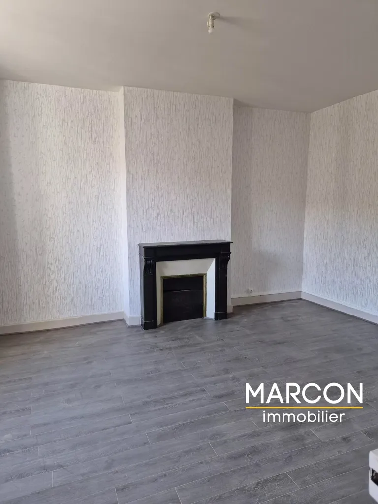Soggiorno - 2-Bedroom Flat in Aubusson Centre