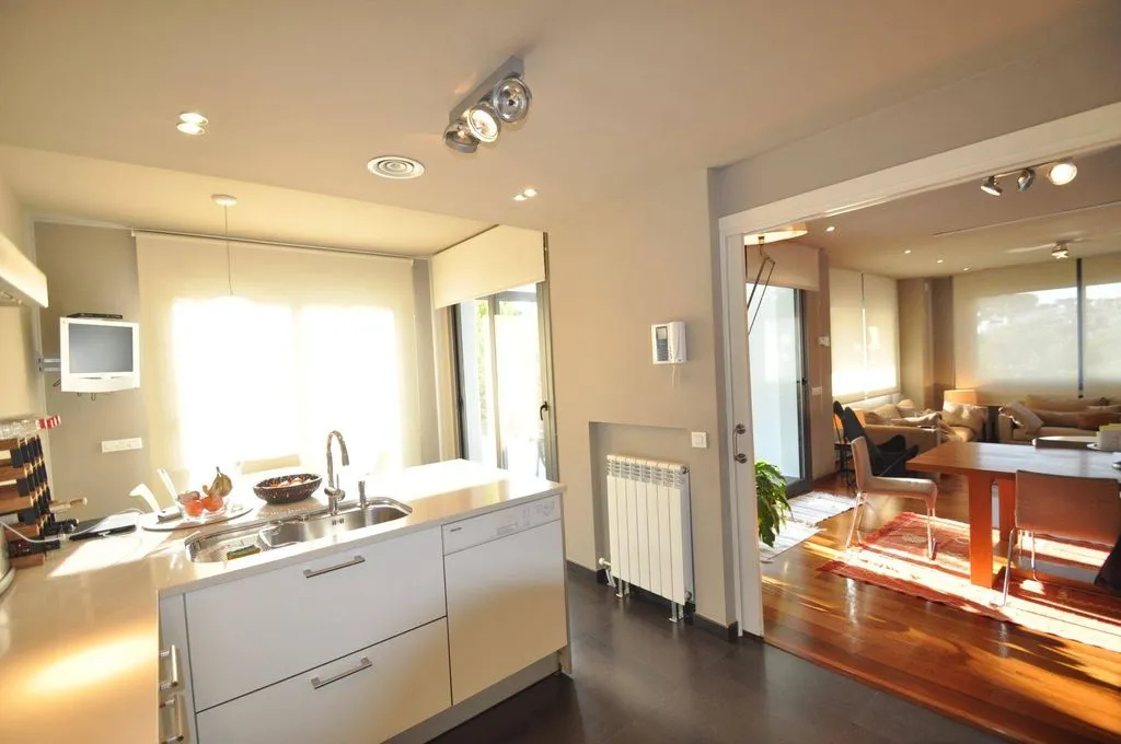 Cuisine - Luxury Villa with Sea View in Lloret de Mar
