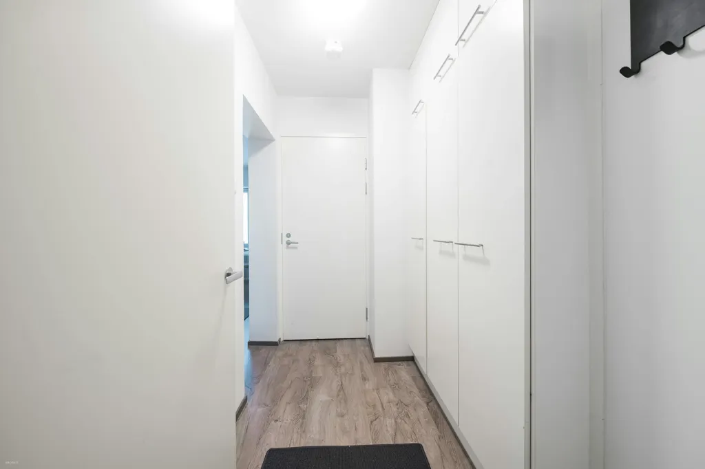 Hallway - 1-room apartment in Helsinki