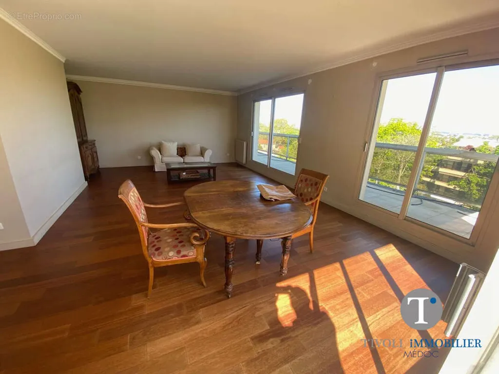 Appartement 4 pièces à Bordeaux