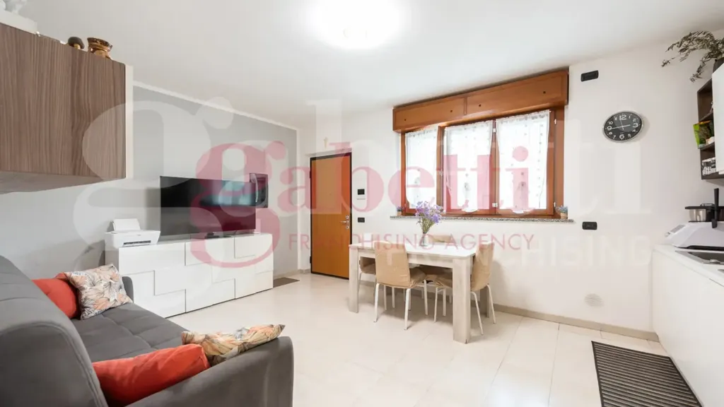 Séjour - Modernised 2-Bedroom Apartment in Milan