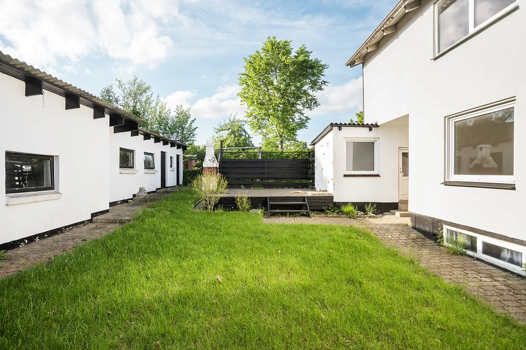 Aed - Villa with Multiple Units in Knudstrup
